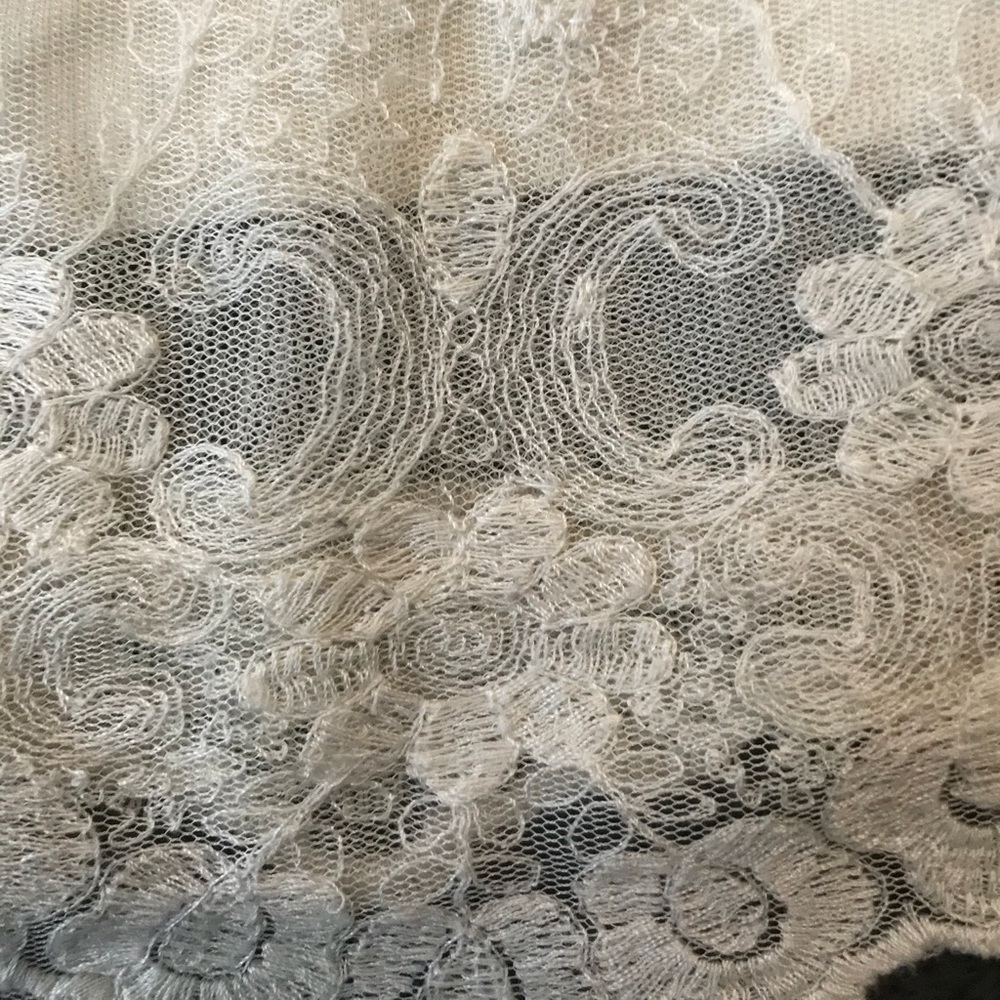 AEO lace tank - Picture 2 of 4